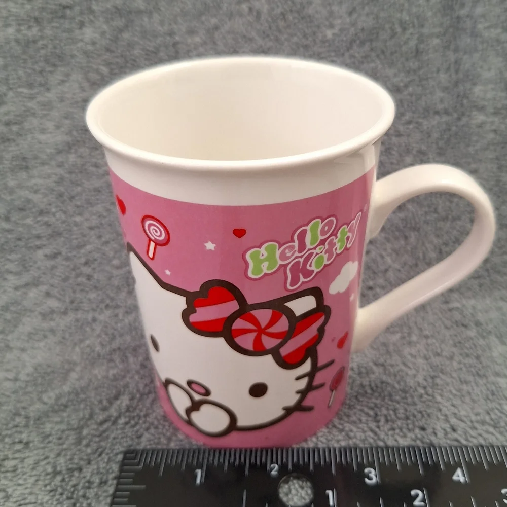 Set of 2 Hello Kitty peppermint candy theme mugs